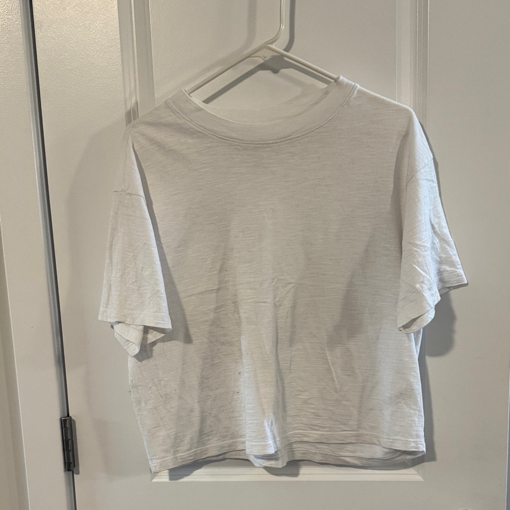 Universal Thread 100% Cotton Slightly Oversized White T-Shirt - Women’s Size M